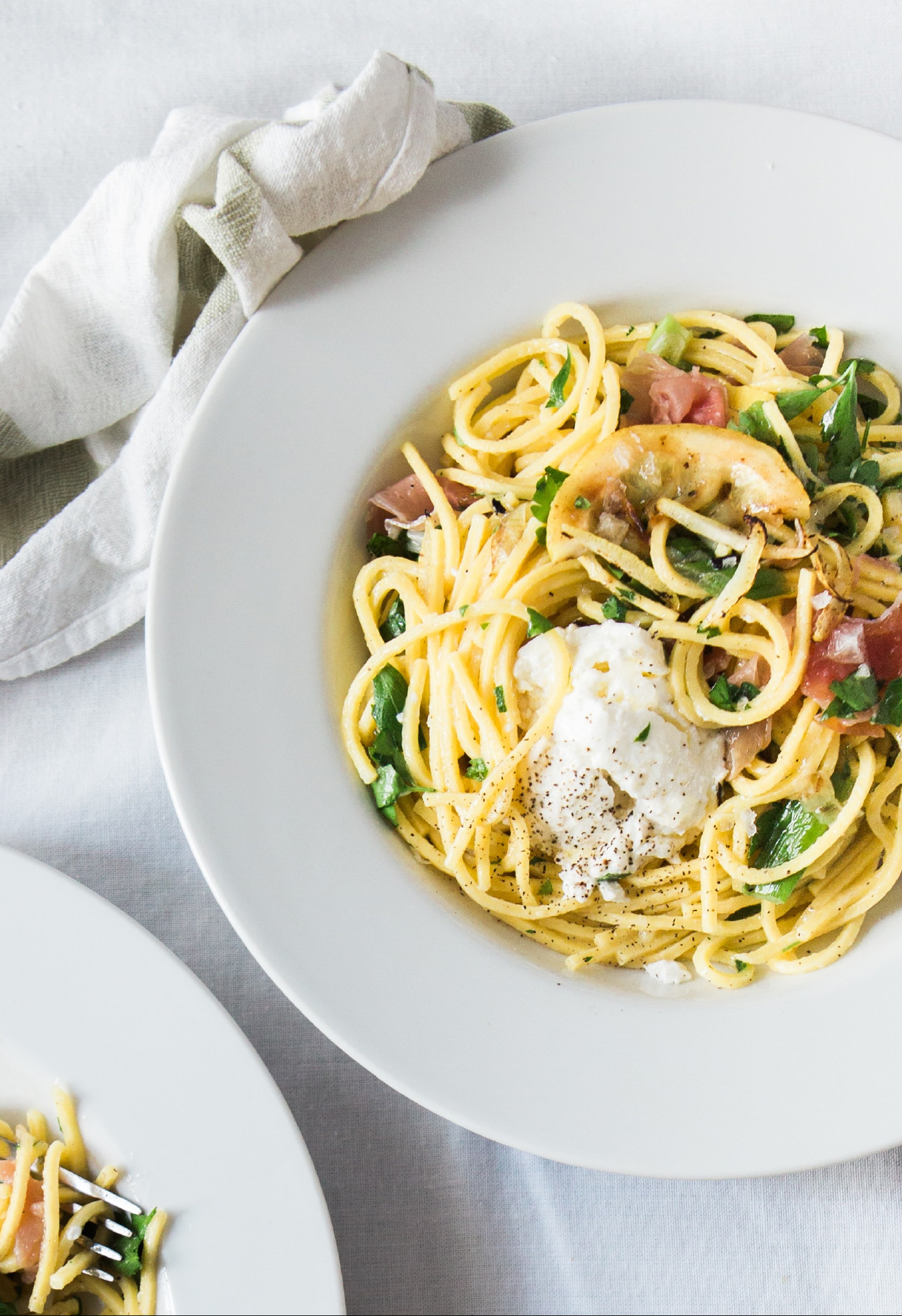 Linguine with Green Asparagus Prosciutto and Burrata - Altea Cristiana