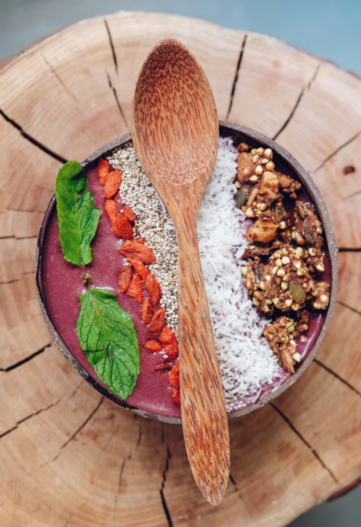 Acai Bowl with Mixed Berries - Altea Cristiana