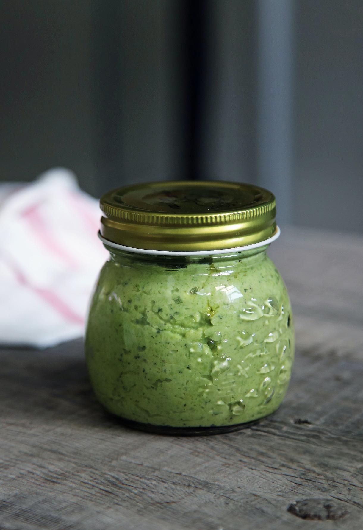 Cheesy Asparagus Pesto Pasta - Altea Cristiana